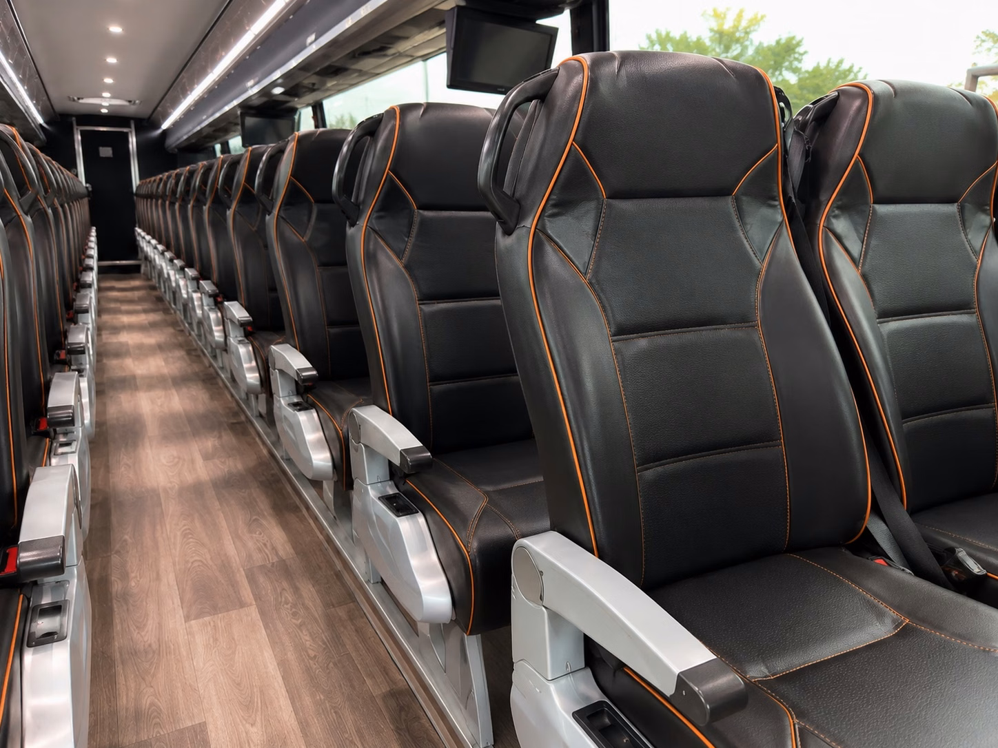 charter bus rentals for kentucky derby week sporting events in louisville