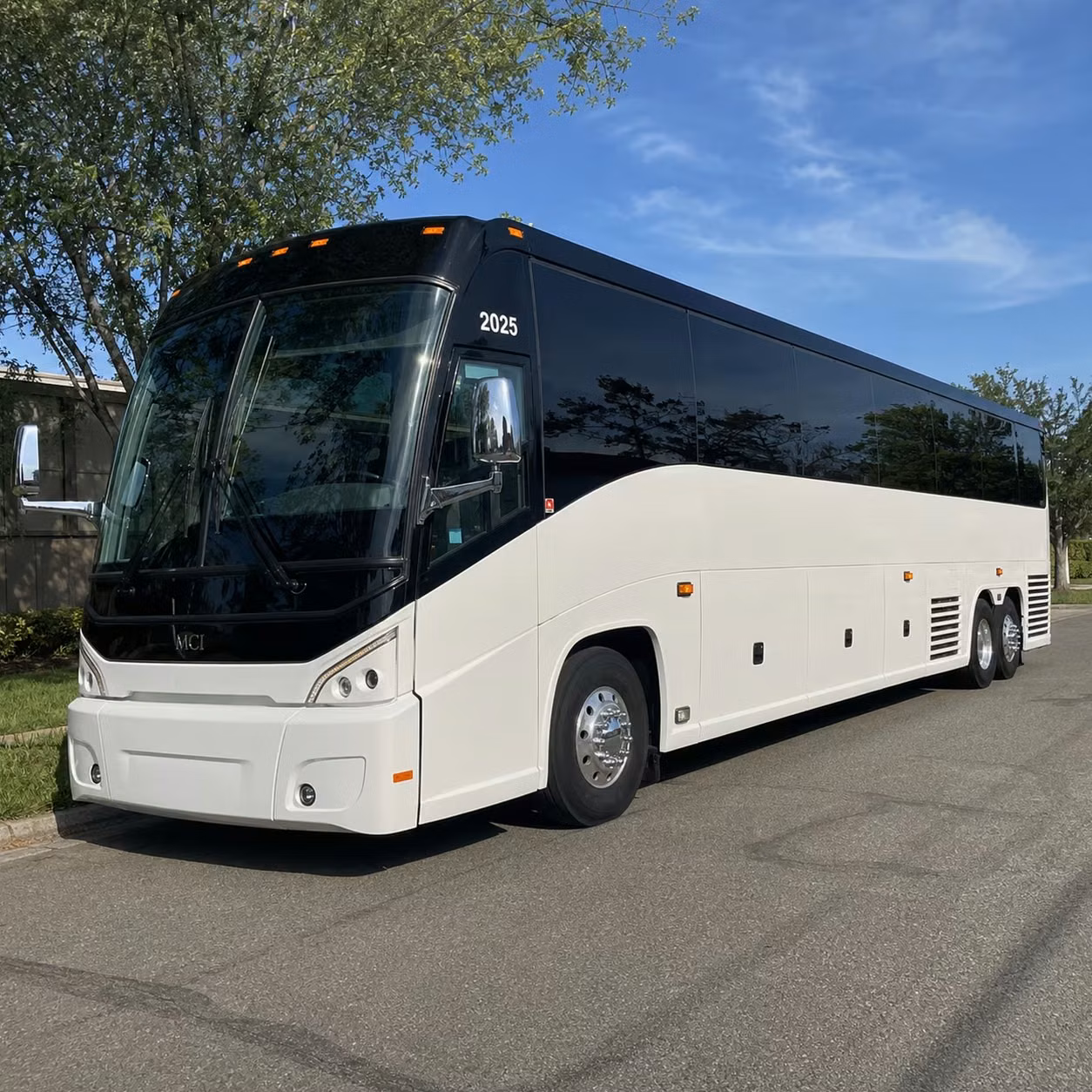 shuttle buses for louisville church sunday services and weekly programs