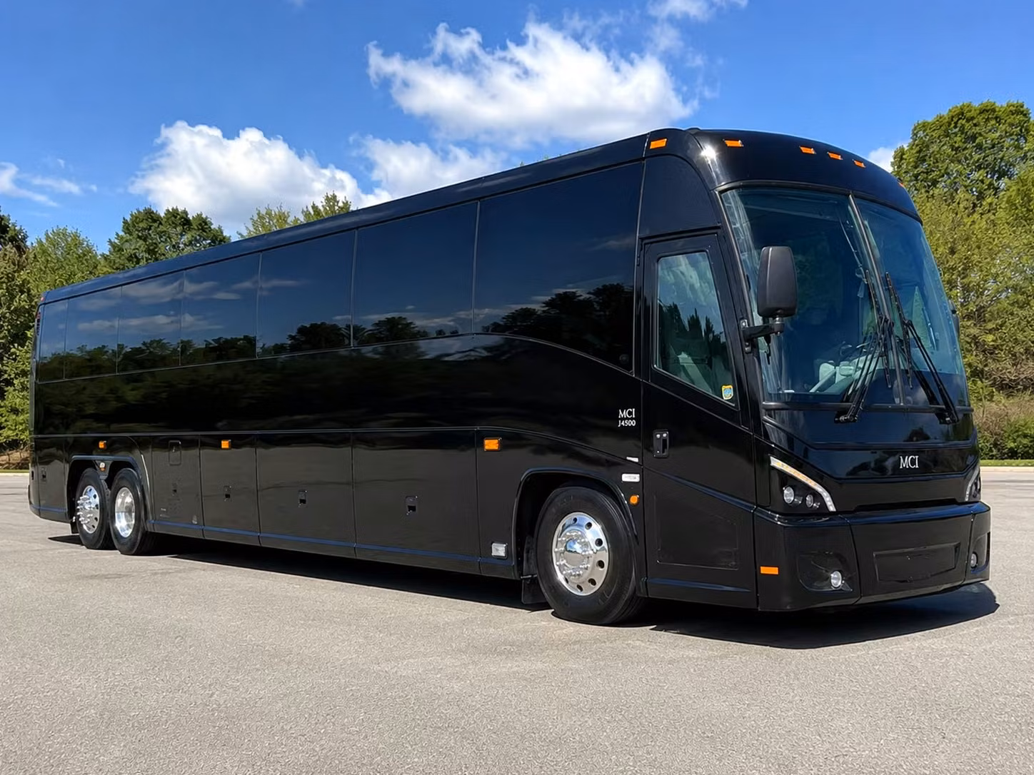 wedding shuttle bus rentals in louisville kentucky